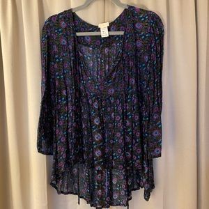 Natural Life Navy & Floral Top